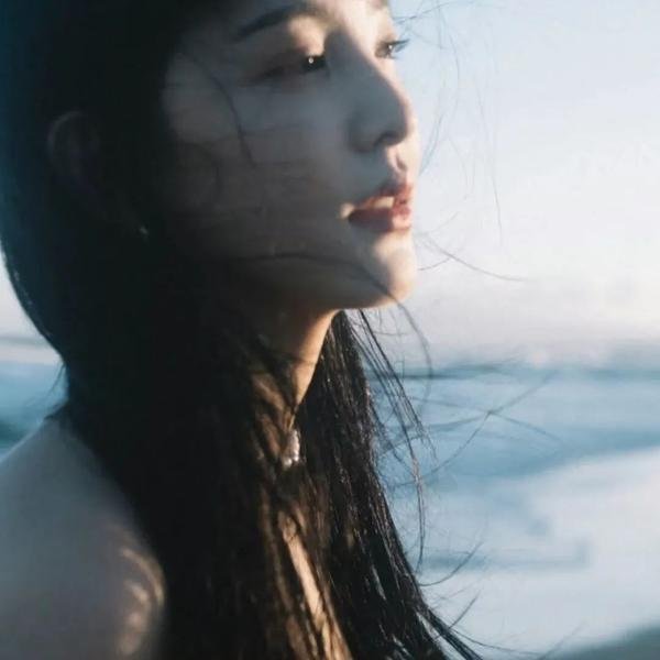 海滩上的情事